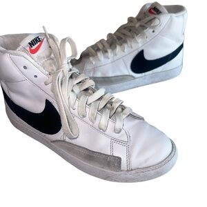 Nike Blazer Mid '77 Black White Women’s Shoe Size 7